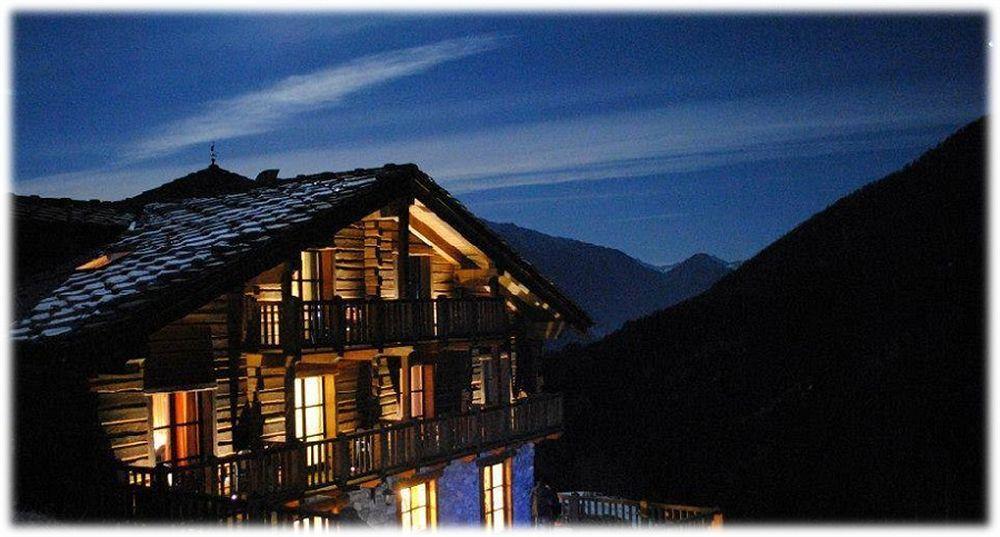 ホテル Silou Retreat Champdepraz エクステリア 写真
