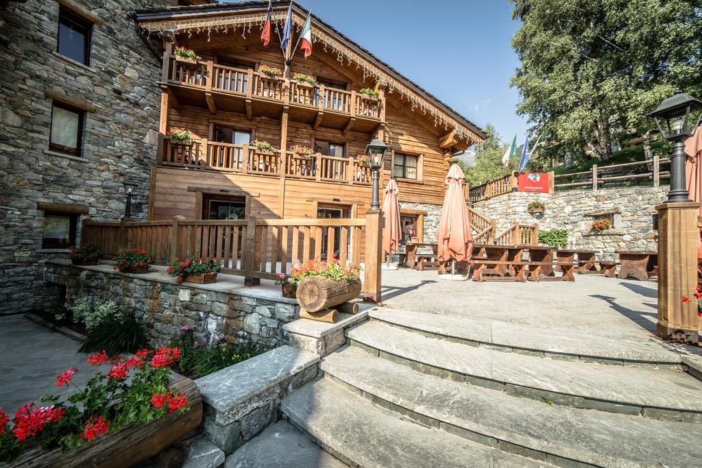 ホテル Silou Retreat Champdepraz エクステリア 写真