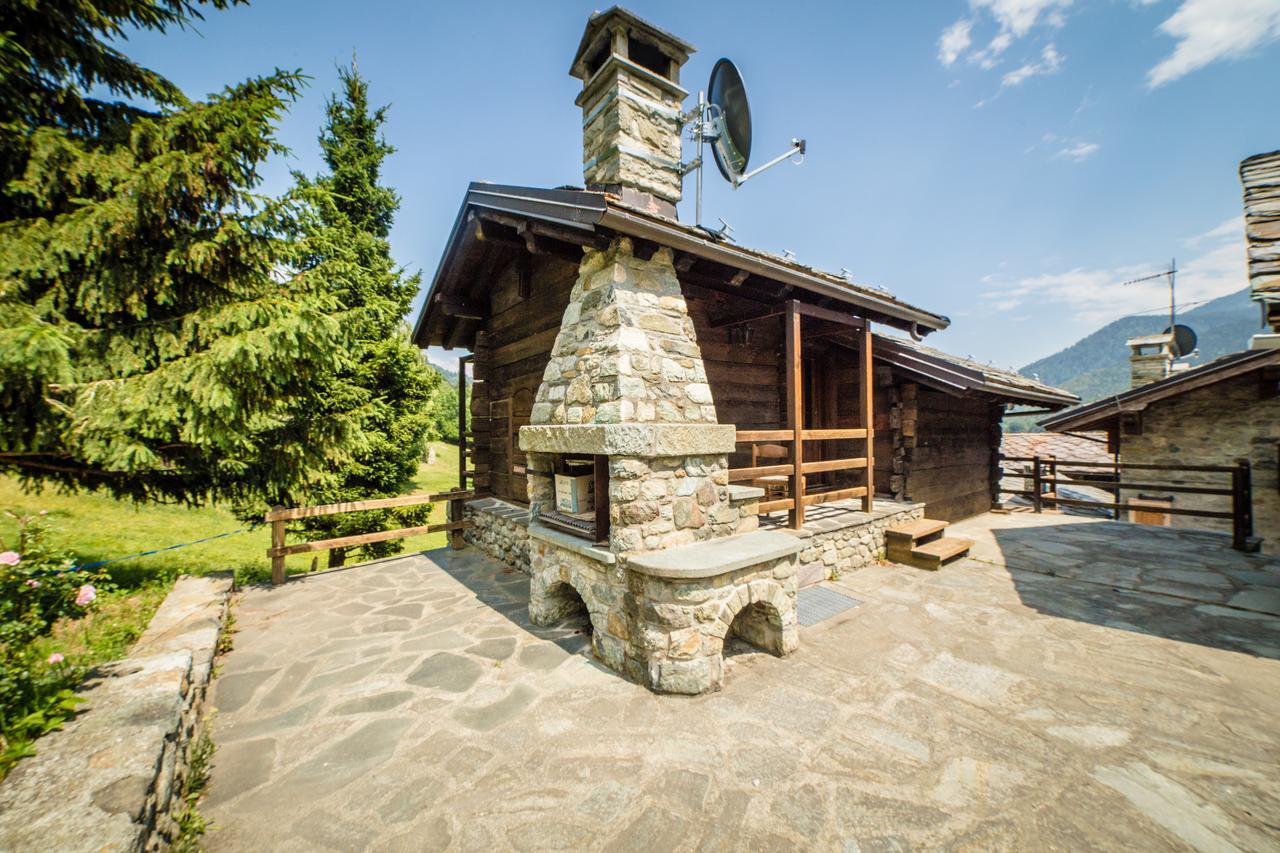 ホテル Silou Retreat Champdepraz エクステリア 写真